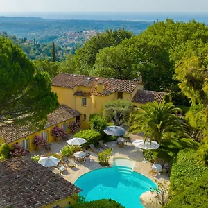 La Colline De Bed & Breakfast